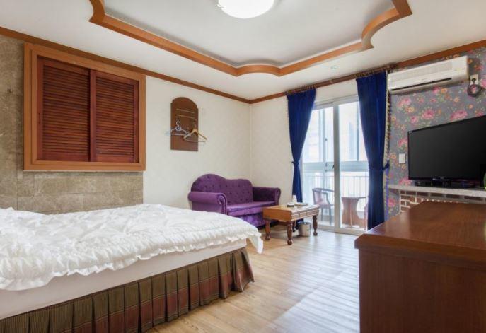 Bali Motel Daejeon Extérieur photo
