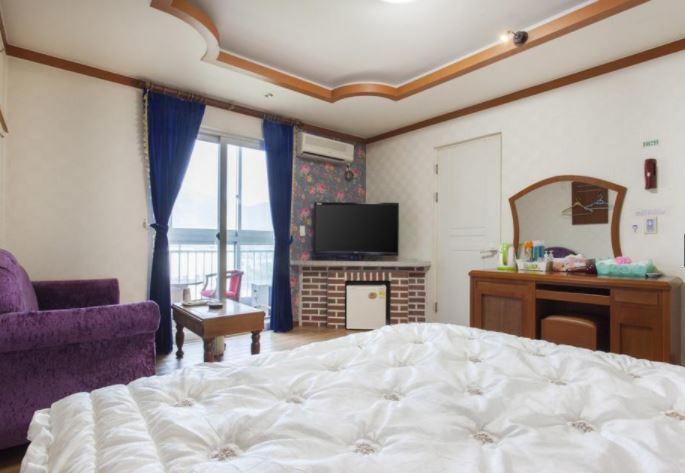 Bali Motel Daejeon Extérieur photo