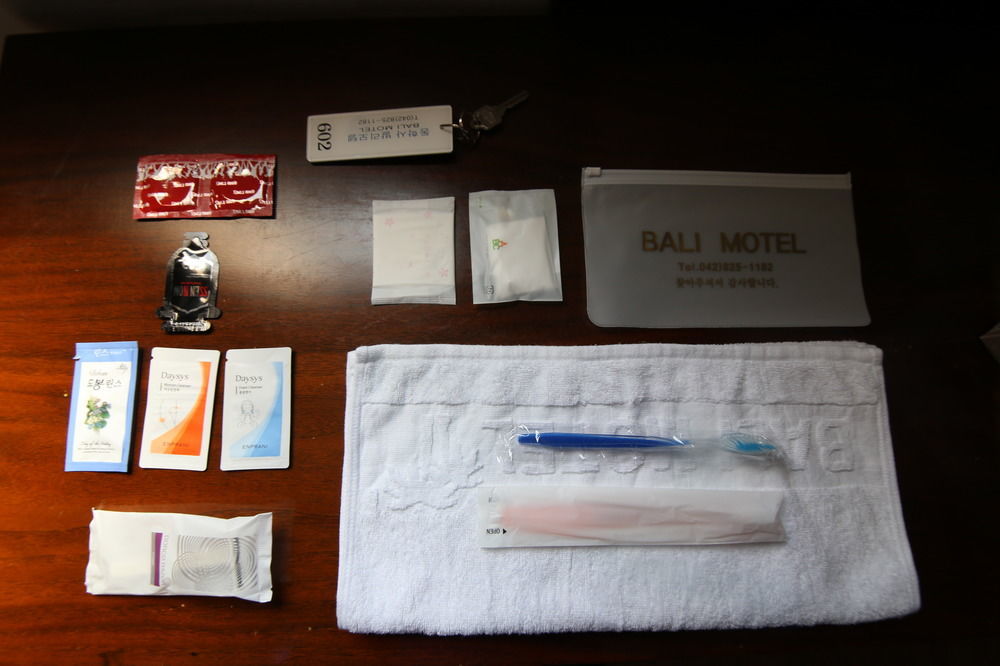 Bali Motel Daejeon Extérieur photo